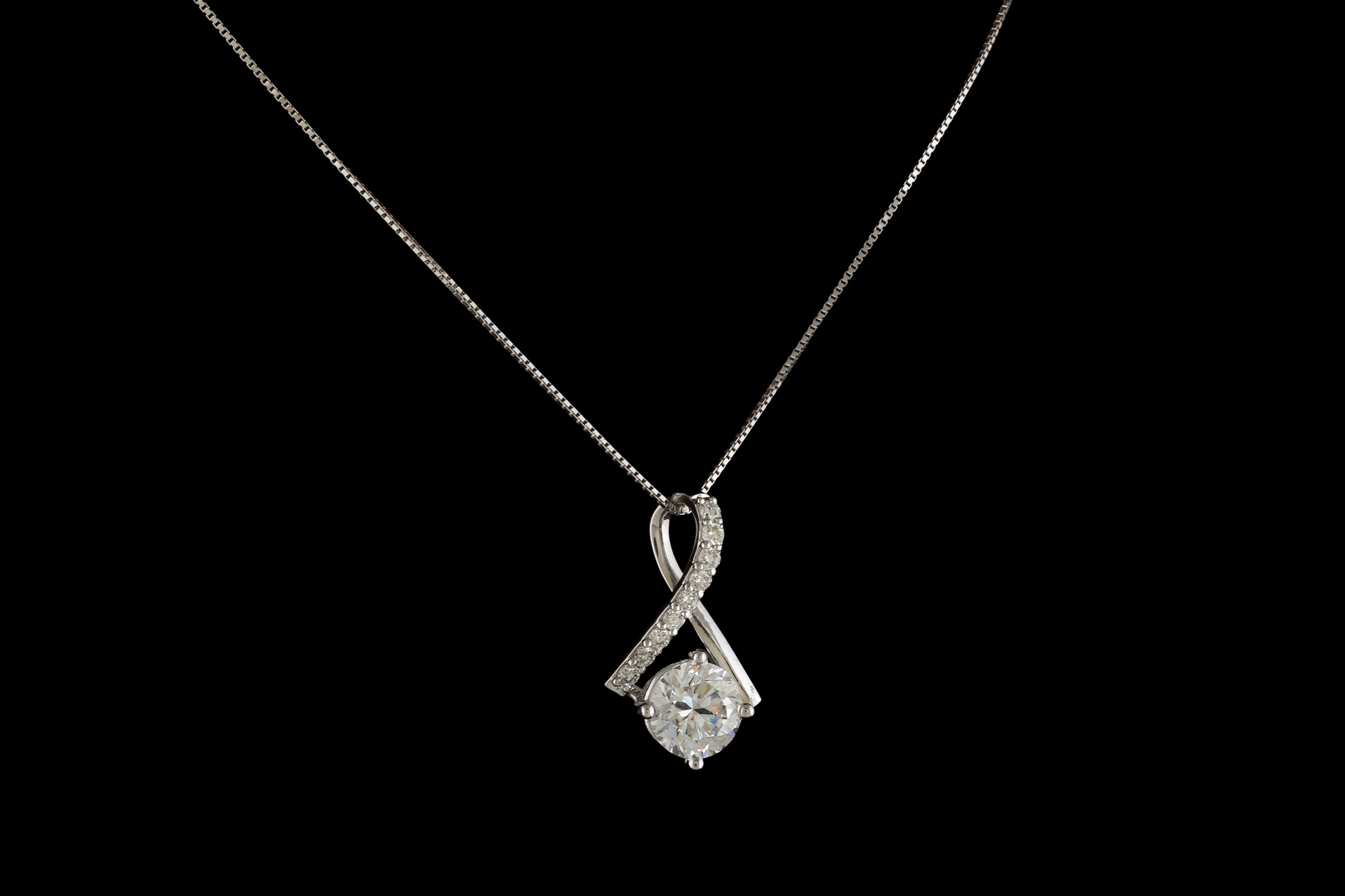 Twist Solitaire Diamond Pendant
