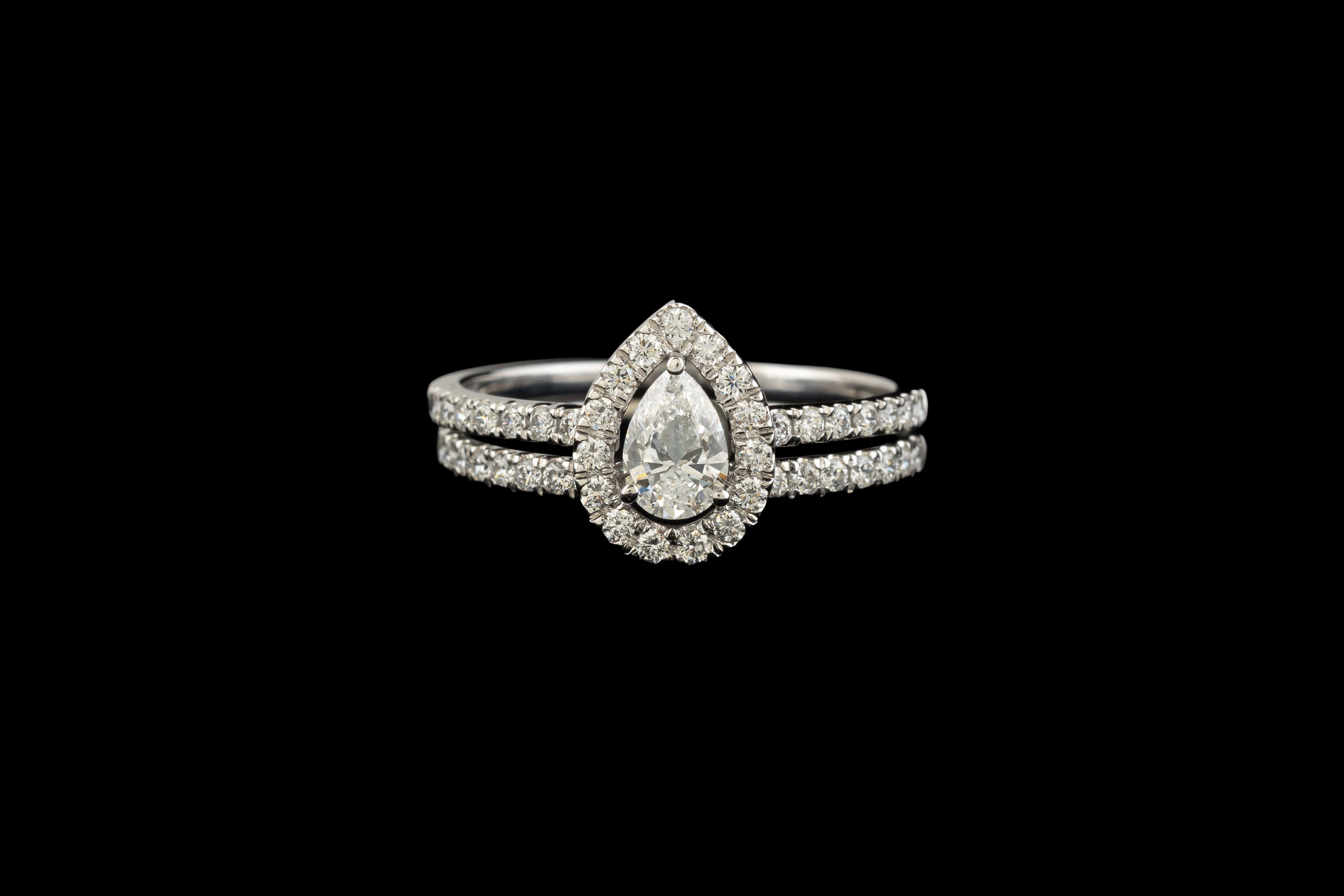 Pear Shaped Two Bands Diamond Ring