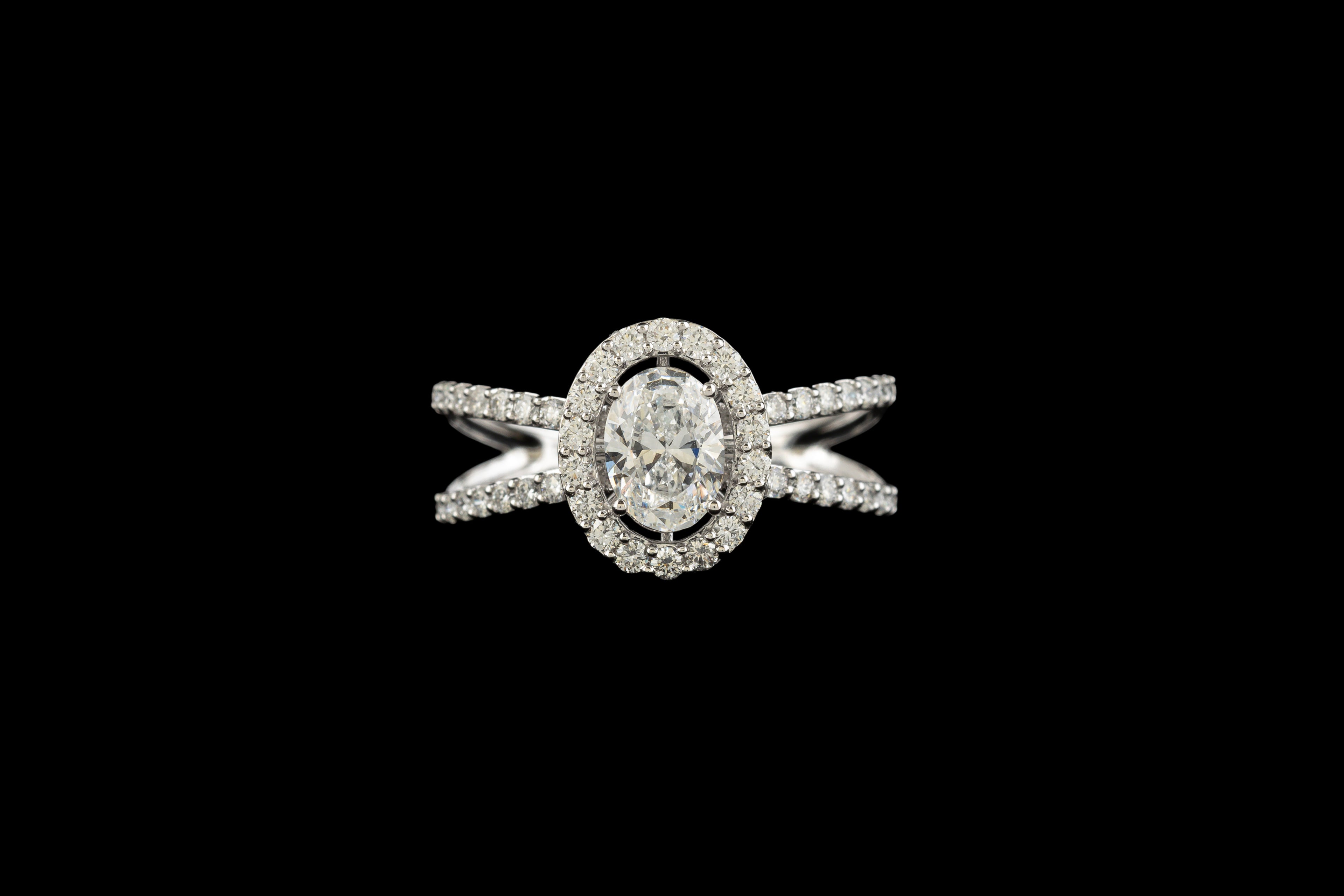 Celeste Halo Ring