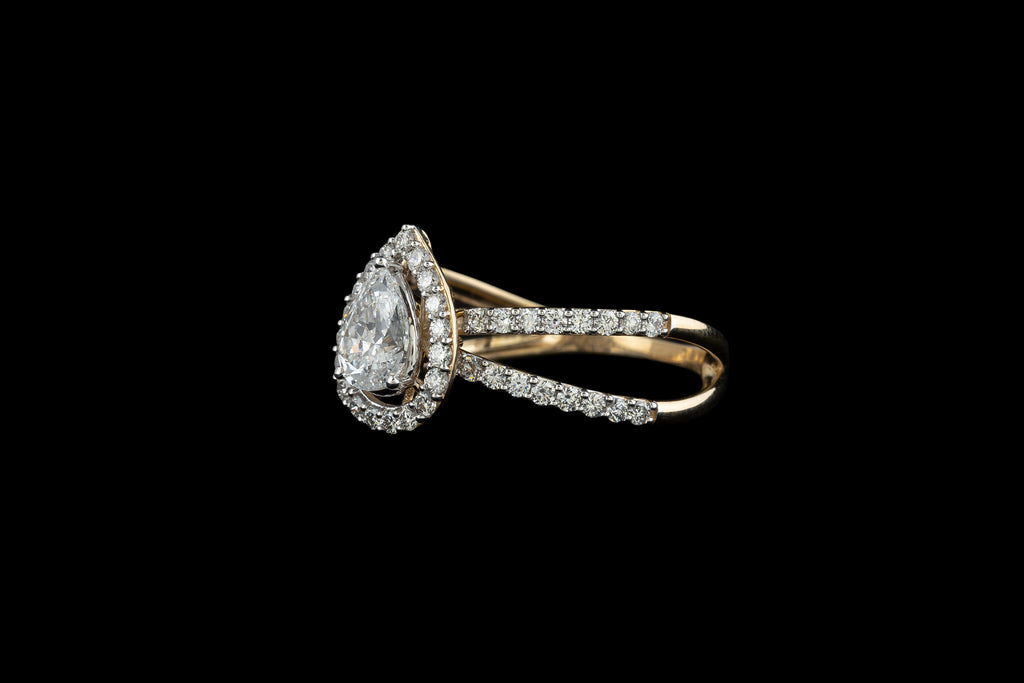 Pear Halo Split Ring