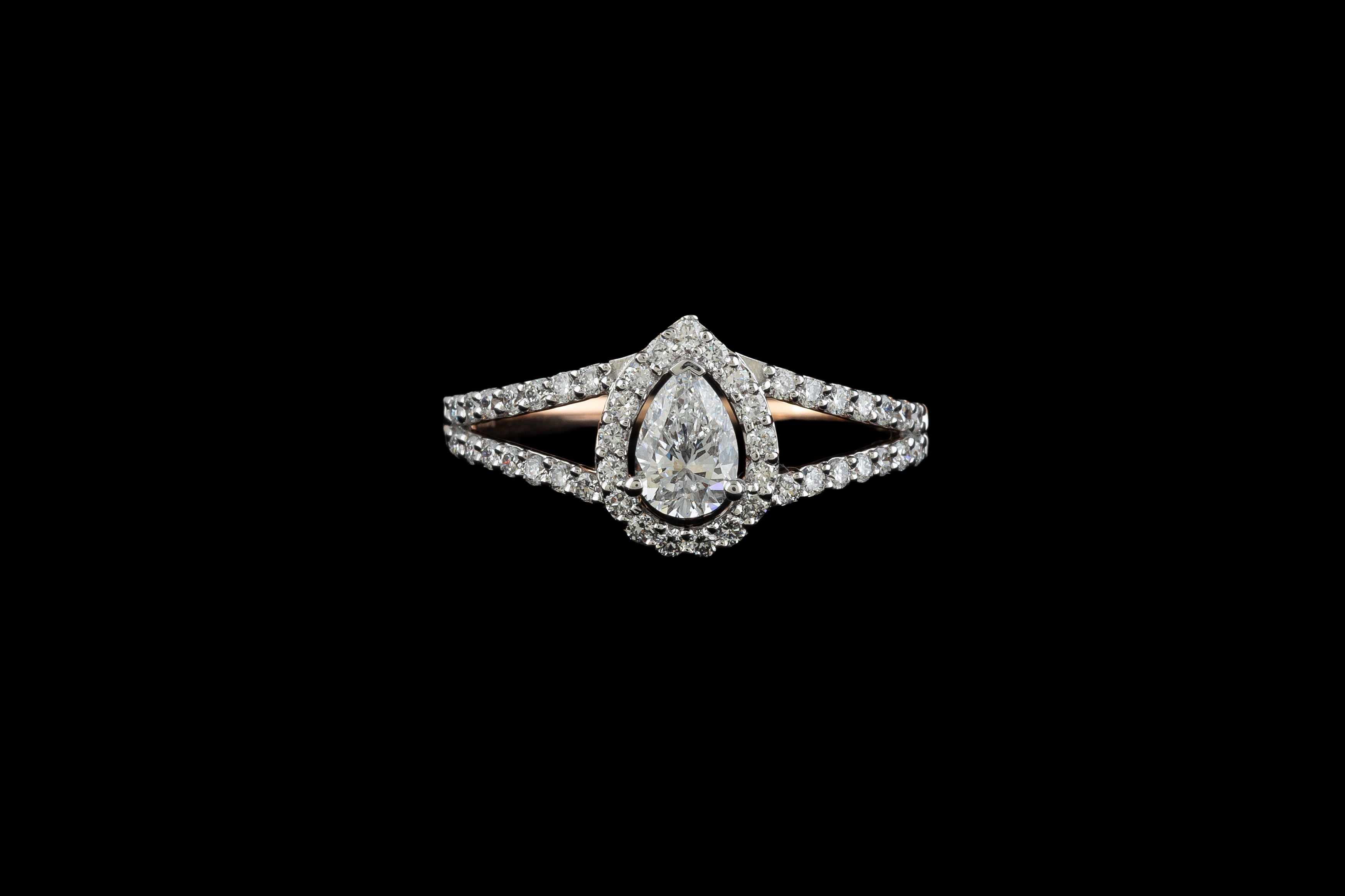 Pear Halo Split Ring