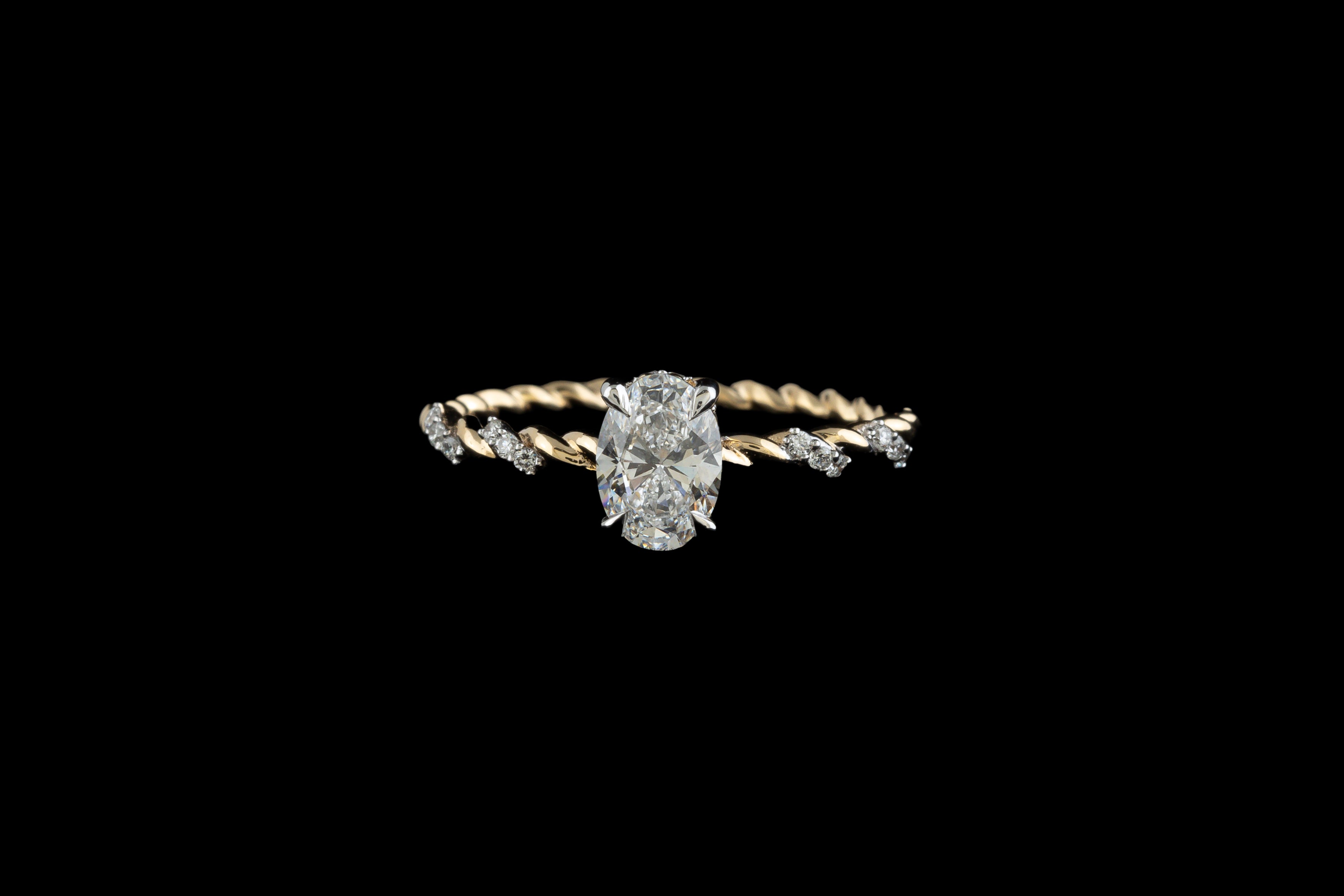 Twisted Oval Ring