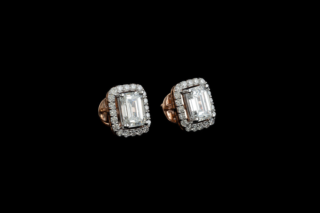 Emerald Glow Stud Earrings